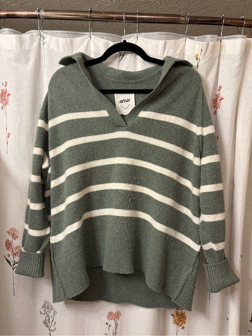 Aerie Women's Green Striped Hooded V-Neck Collar Sweater